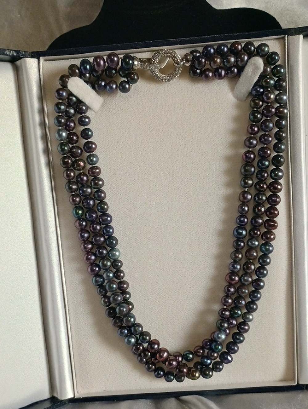 Genuine Black Peacock Pearl Necklace - Picture 3 of 3